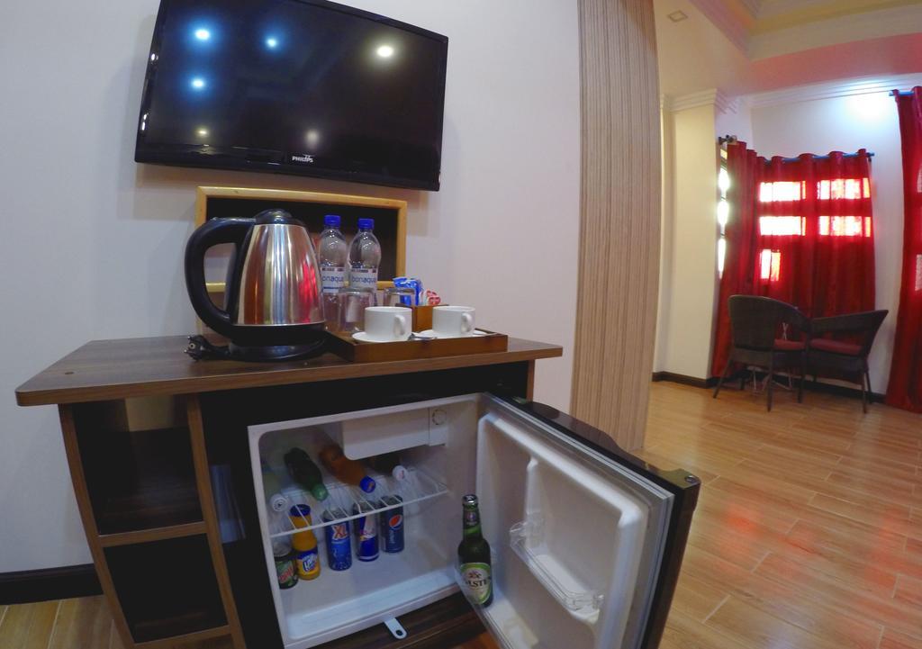 Hotel UI Inn Malé Buitenkant foto