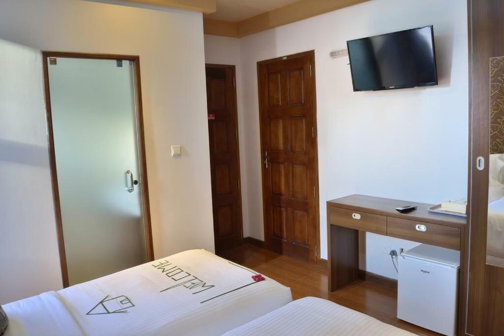 Hotel UI Inn Malé Buitenkant foto