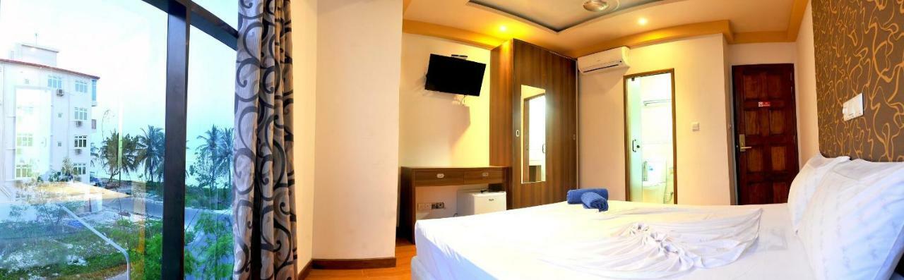 Hotel UI Inn Malé Buitenkant foto