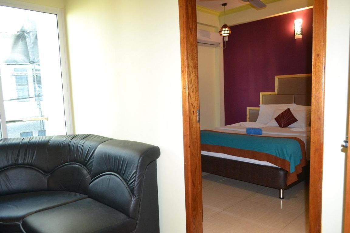 Hotel UI Inn Malé Buitenkant foto